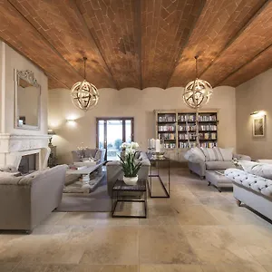 https://borgo-argiano.it-tuscanyhotel.com